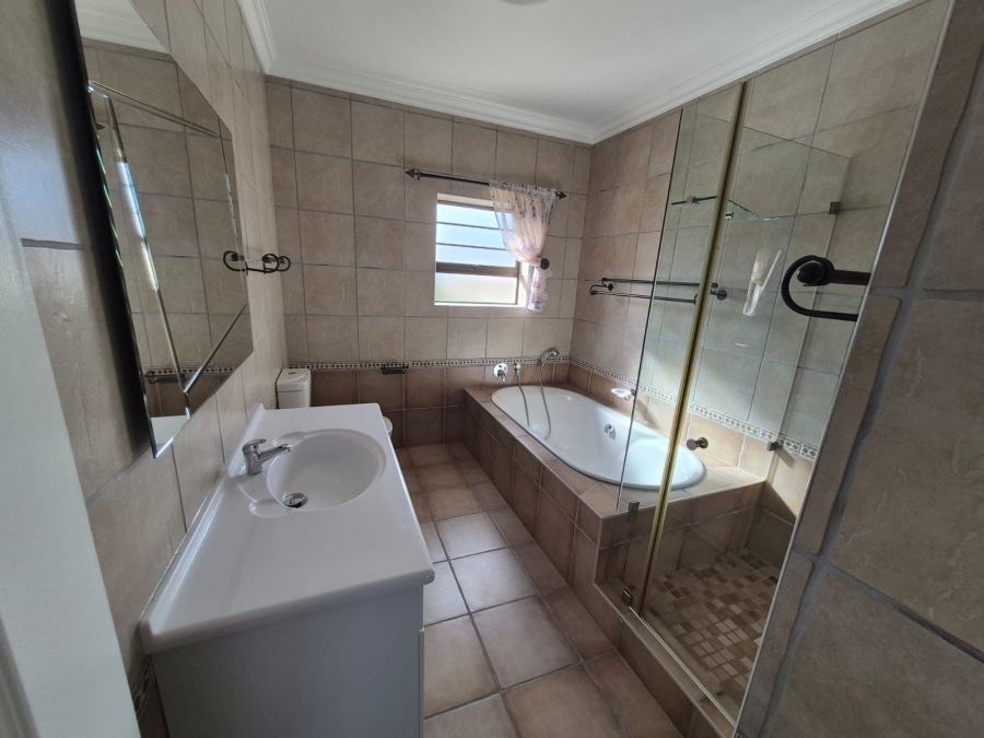 4 Bedroom Property for Sale in Dana Bay Western Cape